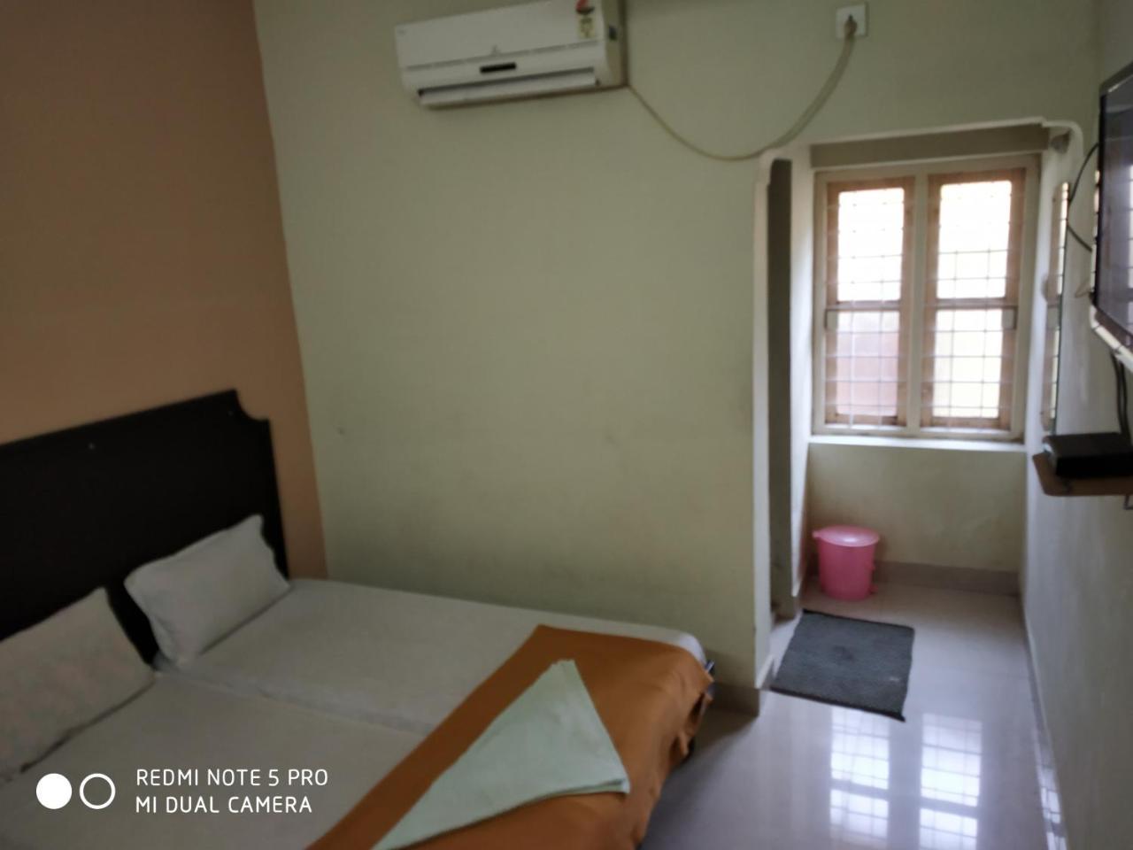 Hotel Woodlands Chottanikara 外观 照片